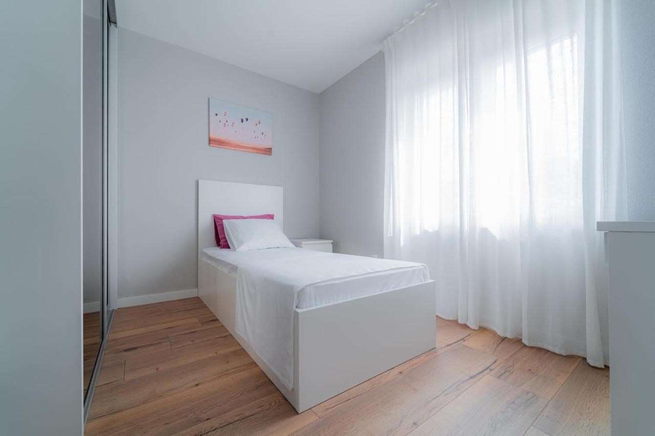 Luxury Apartment Laluna Kamen Exterior photo